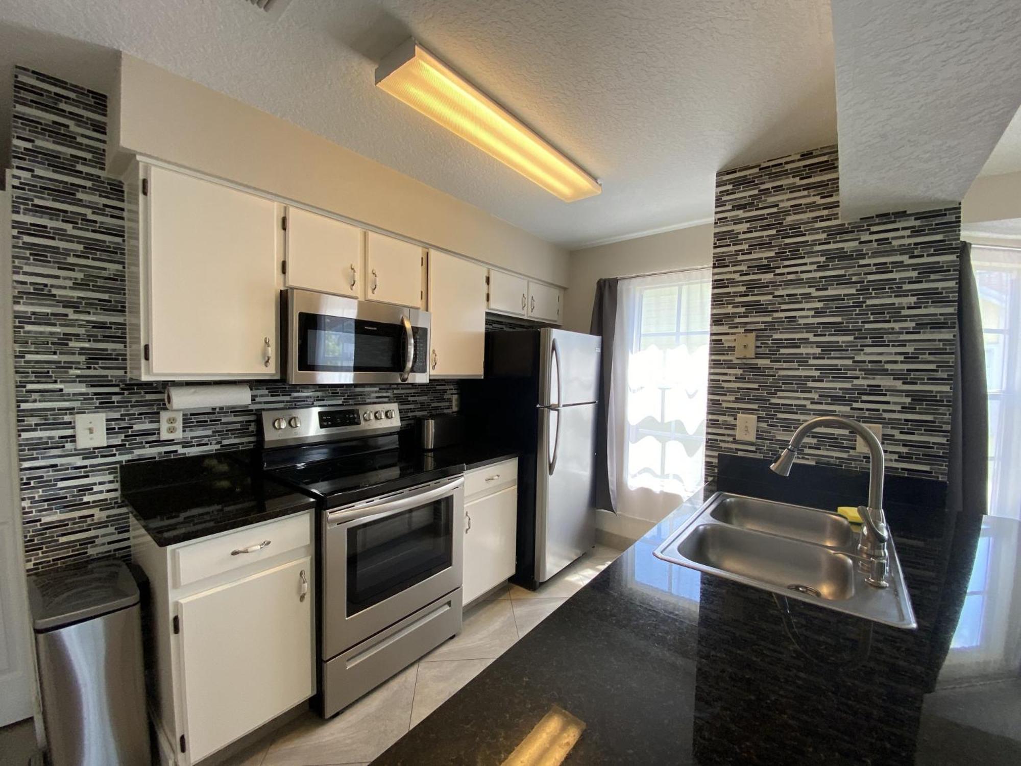 Royal 72 Apartment